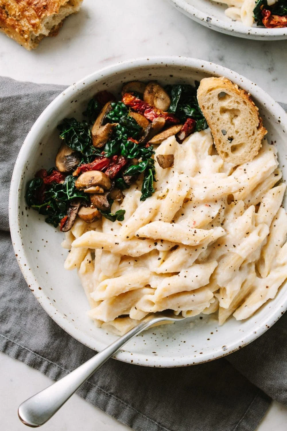 WHITE BEAN & CAULIFLOWER ALFREDO